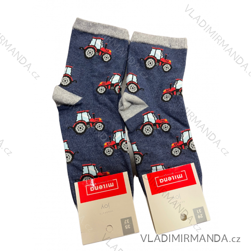 Ponožky dětské chlapecké červený traktor (29-31,32-34,35-37) POLSKÁ MODA DPP24TRAKTOR