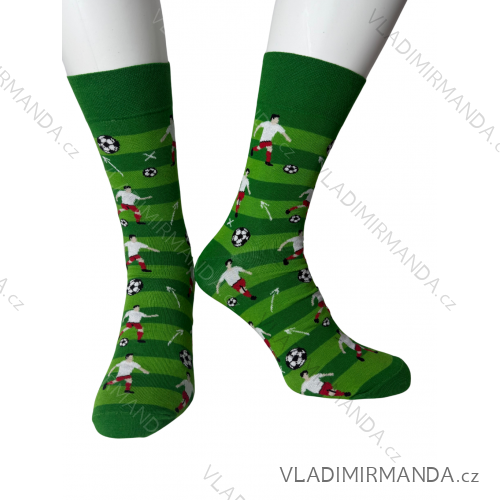 Ponožky veselé obrázkové slabé pánske pre futbalistov (41-43,44-46) POLSKÁ MODA DPP250816/DR  zelená