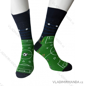 Ponožky veselé obrázkové slabé pánske pre futbalistov (41-43,44-46) POLSKÁ MODA DPP250817
