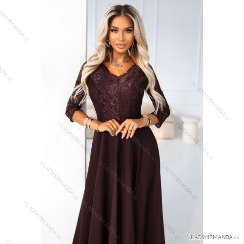 309-14 AMBER elegantné dlhé čipkované šaty s výstrihom - čokoládové