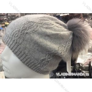 Čiapka kožušinová brmbolce dámska (one size) PRAGUE STORE PRA18005