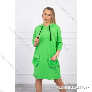 Neónovo zelené šaty s kapucňou