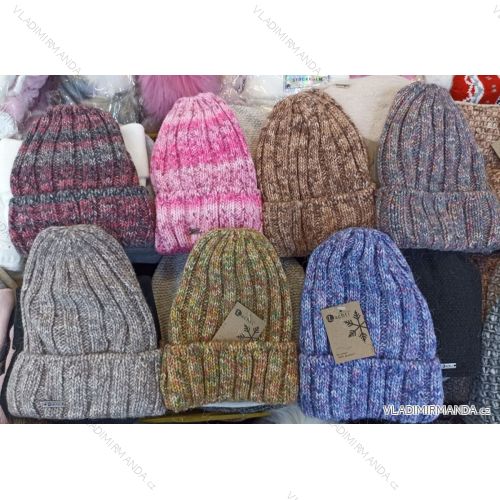 Čiapka zimná dámska (ONE SIZE) LACHTI POLSKÁ MÓDA PVC22006